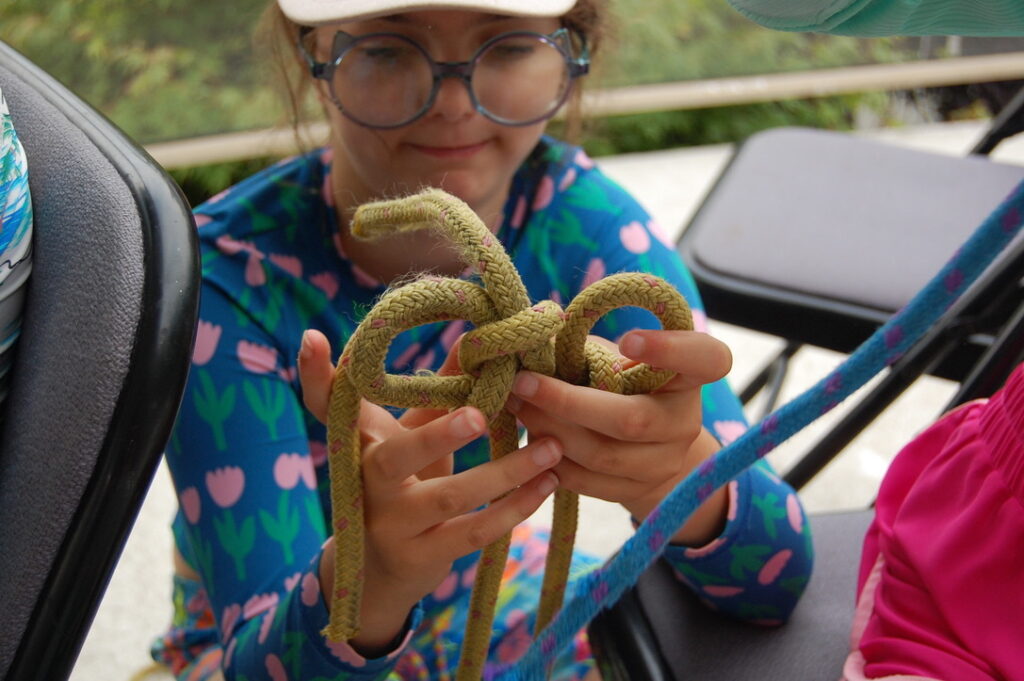 EFB9E92D-8FC4-4D93-97D9-58BC739737C2_1_105_c